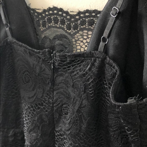 Dotti Bodycon Lace Dress - Picture 5 of 6